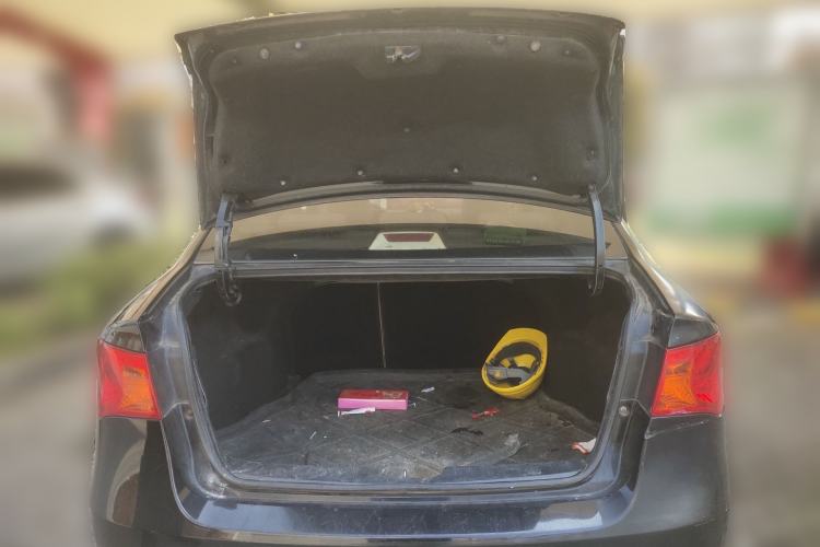 Used Roewe 350 2013 350S 1.5L Manual Xunchi Edition