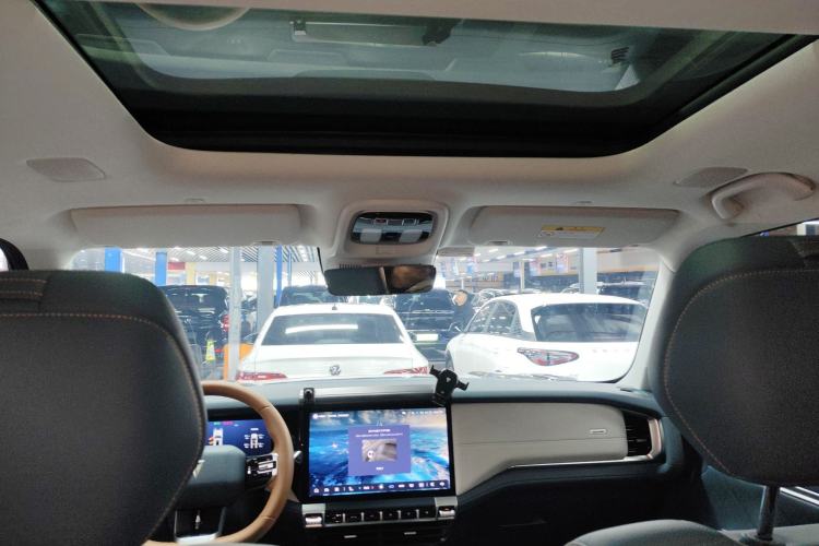 Used Deepal G318 2024 Four-Wheel-Drive Air Suspension Model