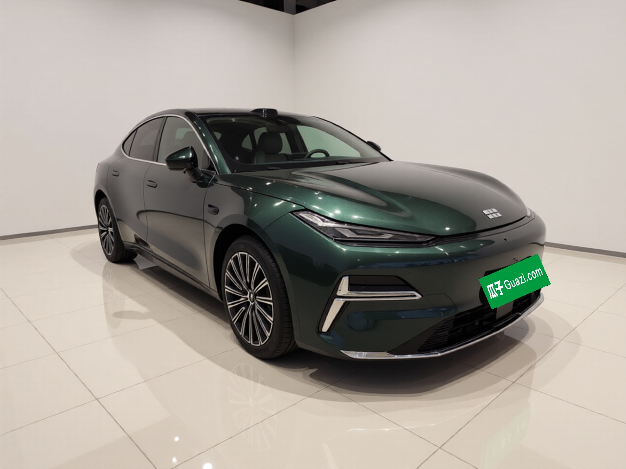 Geely Galaxy 8 2025 130km EM-P Starship Edition — снимка 3