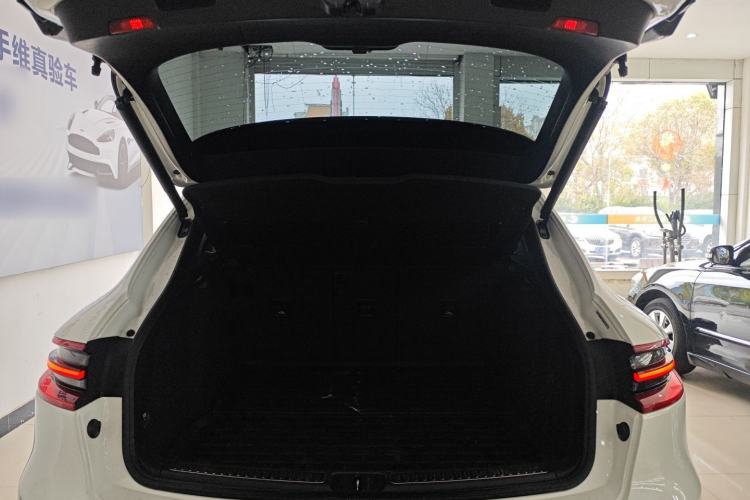 Used Porsche Macan 2017 Macan 2.0T Trunk