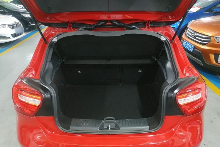 Used Mercedes-Benz A-Class 2015 A 180 Trunk