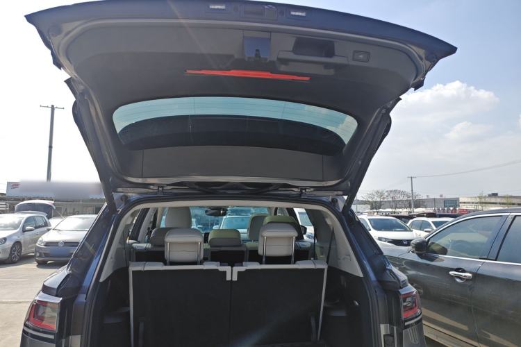 Used Volkswagen ID.6 X 2021 1st Edition ID. First Impression Edition Trunk