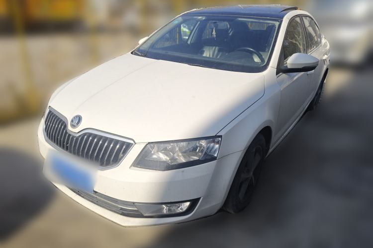 Used Skoda Octavia 2016 1.6L Manual Smart Drive Version