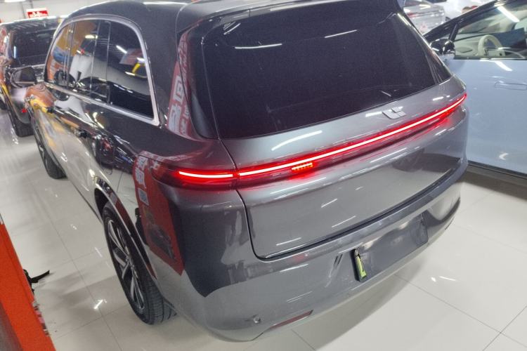 Used Li Auto L8 2023 Pro Model Rear Left 45 Deg