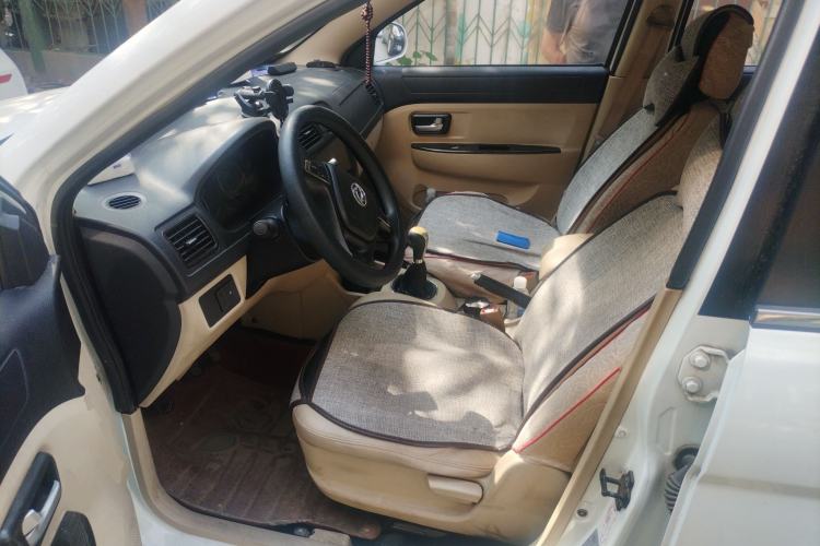 Used Dongfeng Fengon 370 2016 1.5L Manual Standard Edition SFG15-05 7 Seats