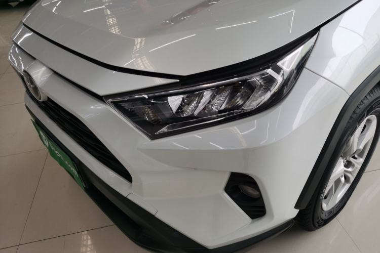 Used Toyota RAV4 2021 2.0L CVT Two-Wheel Drive Urban Edition Left Front Headlight