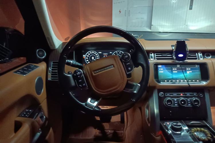 Used Land Rover Range 2017 3.0 SC V6 Vogue SE Long-Wheelbase Edition Steering Wheel