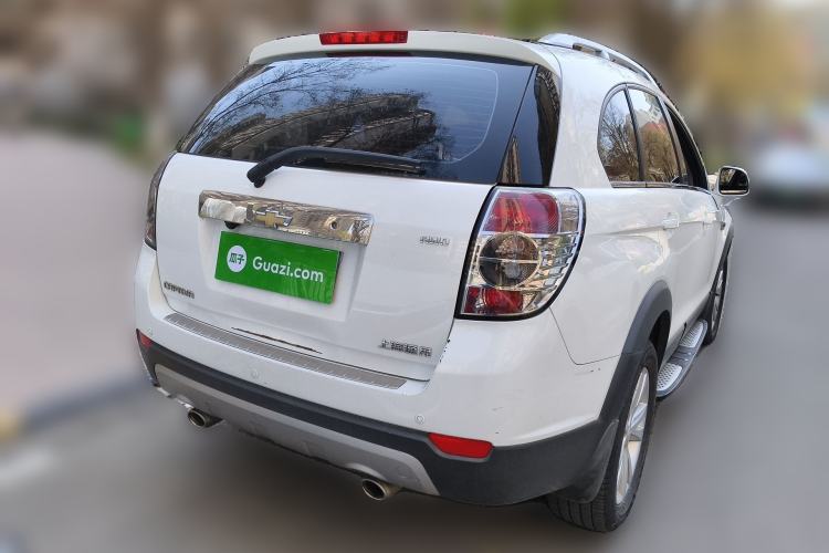 Used Chevrolet Captiva 2014 2.4L 4x4 Flagship Edition 7 Seats Rear Right 45 Deg