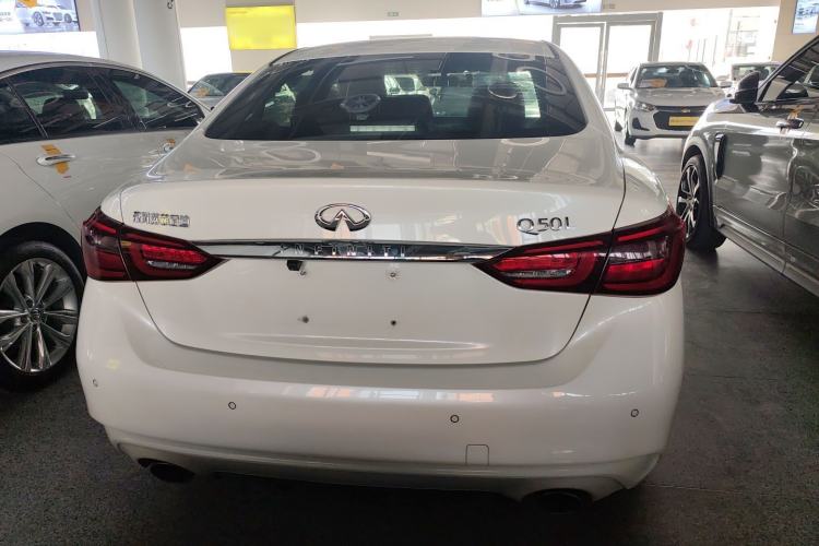 Used Infiniti Q50L 2018 2.0T Comfort Edition China VI Standard
