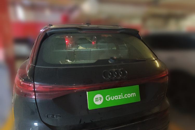 Used Audi Q5 e-tron 2023 40 e-tron Shining Edition Mecha Kit