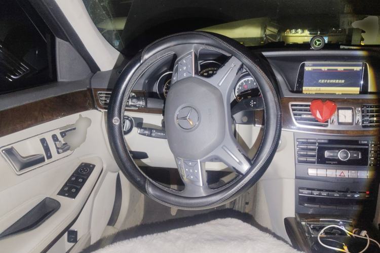 Used Mercedes-Benz E-Class 2015 E 200 L Steering Wheel