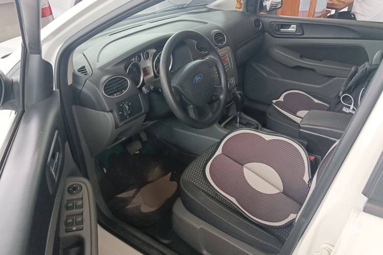 Used Ford Focus 2013 Hatchback Classic 1.8L Automatic Base Model