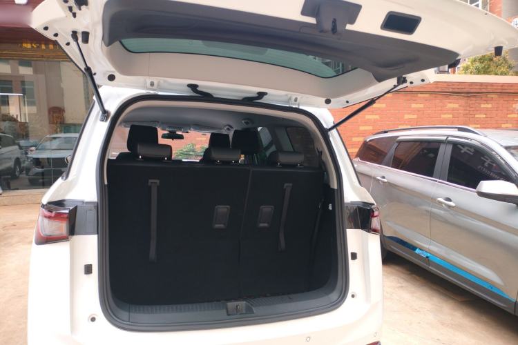 Used Wuling Jiachen 2022 1.5T Manual Comfort & Dynamic Version
