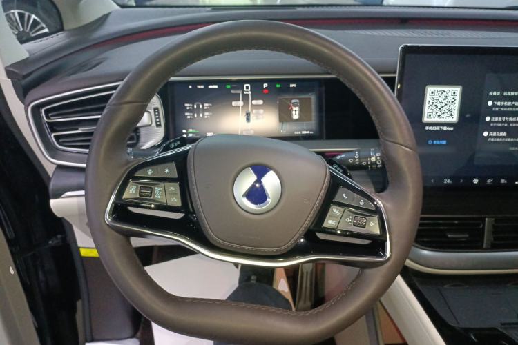 Used Denza D9 2025 DM-i Intelligent Drive 1020 Four-Wheel Drive Flagship Model