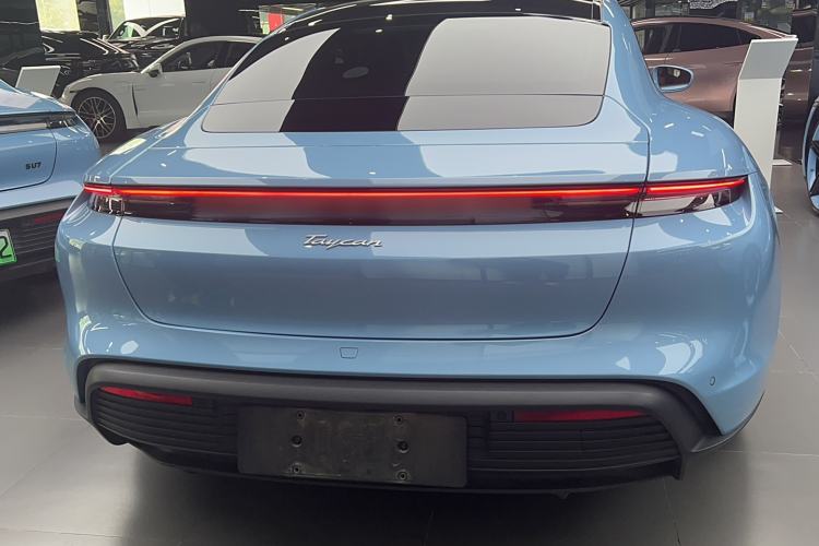 Used Porsche Taycan 2022-Year Updated Taycan