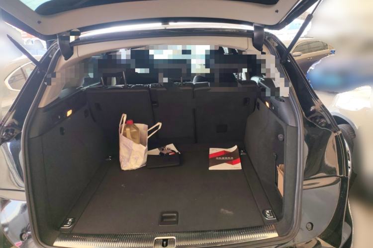 Used Audi Q5 2010 3.2 FSI Sport Edition Trunk