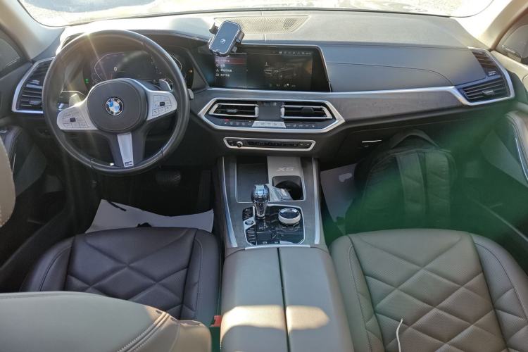 Used BMW X5 2022 xDrive 30Li M Sport Package