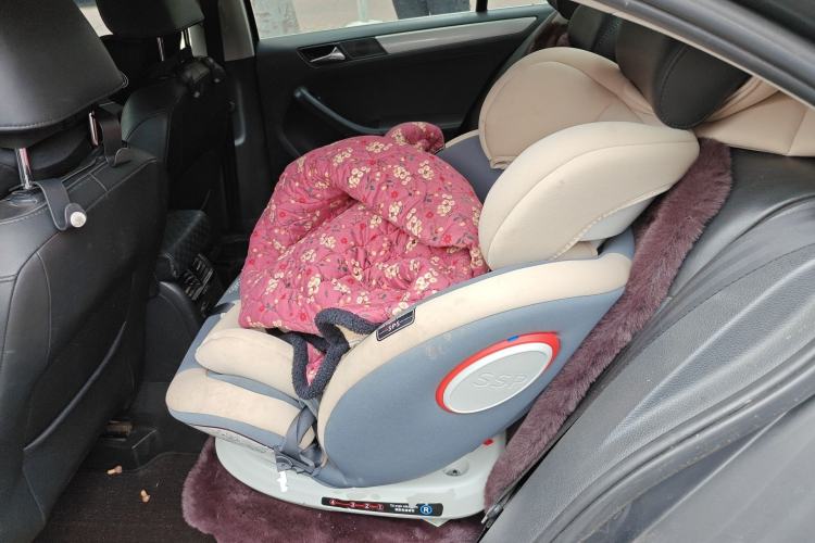 Used Volkswagen Sagitar 2014 1.6L Automatic Comfort Model Left Rear Seat