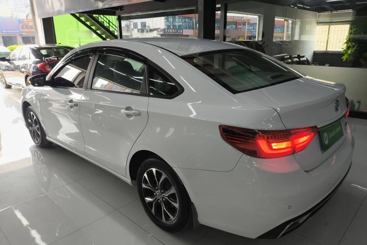 Used FORTHING Joyear S50 2017 1.6L CVT Luxury Model
