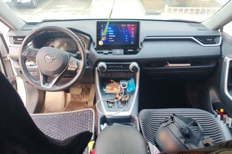 Used Toyota RAV4 2021 2.0L CVT Two-Wheel Drive Fashion PLUS Edition
