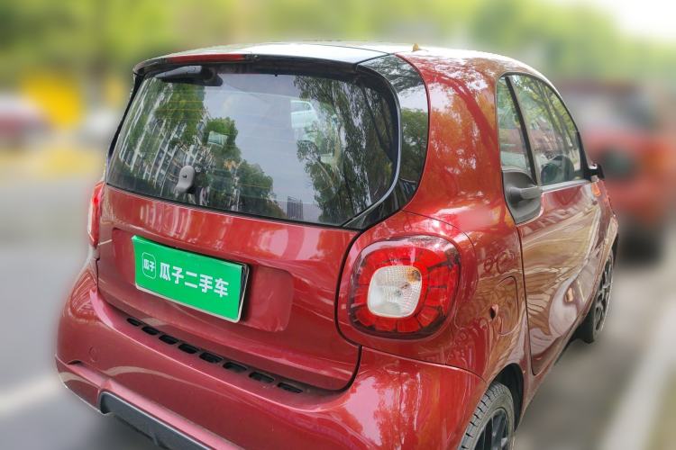 Used smart fortwo 2019 0.9T 66kW Red Instant Special Edition China VI Rear Right 45 Deg