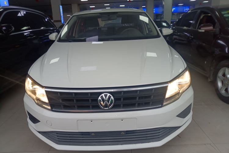 Used Volkswagen Jetta 2017 1.5L Manual Fashion Edition
