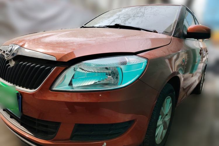 Used Skoda Fabia 2014 1.4L Manual Crystal Edition