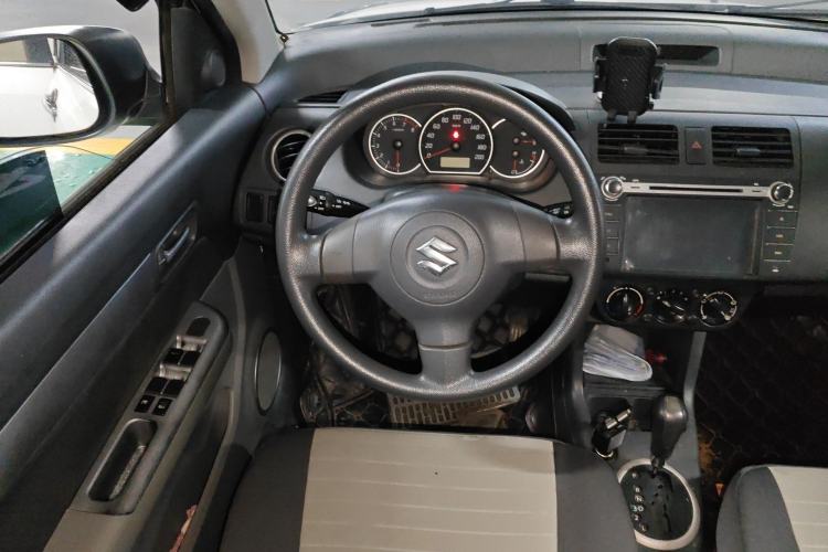 Used Suzuki Swift 2013 1.5L Automatic Standard Edition Steering Wheel