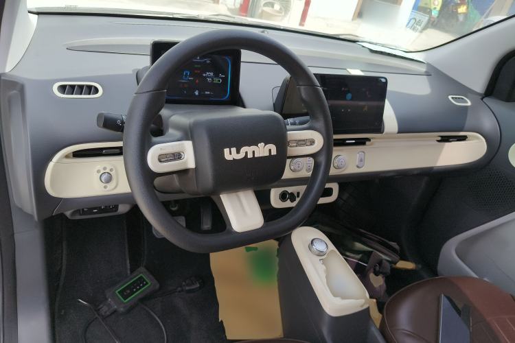 Used CHANGAN NEVO Lumin 2023 301km Honey Dew Edition Center Console