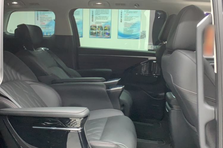 Used GAC Trumpchi M8 2024 Master Series 400T Prestige Edition Interior 1