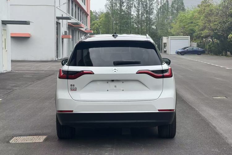 Used Nio ES8 2020 415 km Range 7-Seater Version