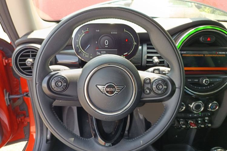 Used MINI MINI 2021 1.5T COOPER Classic Edition