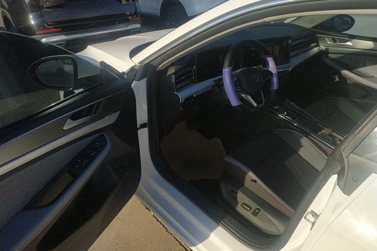 Used Volkswagen Lamando 2022 Lavida L 280TSI DSG Cool & Spicy Edition Driver Seat