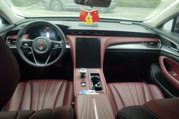 Used Hongqi H5 2024 1.5T DCT Smart Connect Flagship Edition Center Console