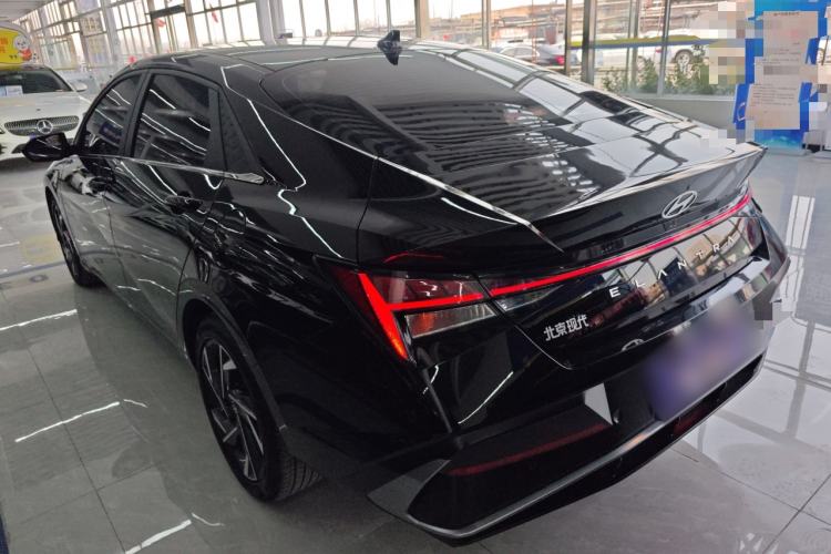 Used Hyundai Elantra 2023 1.5L CVT LUX Prestige Edition