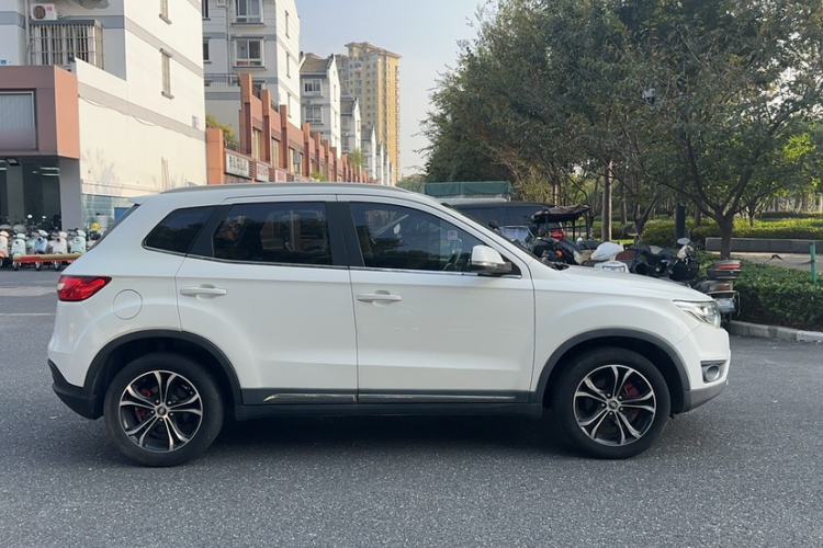 Used FAW Senya R7 2017 1.6L Automatic Smart Version