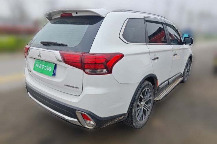 Used Mitsubishi Outlander 2018 2.0L Two-Wheel Drive Glory Edition 5 Seats