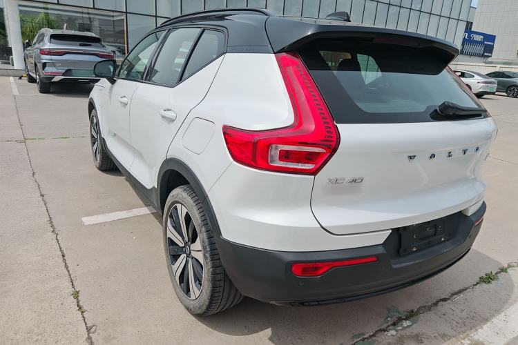 Used Volvo XC40 New Energy 2023 Long-Range Version Exterior 9