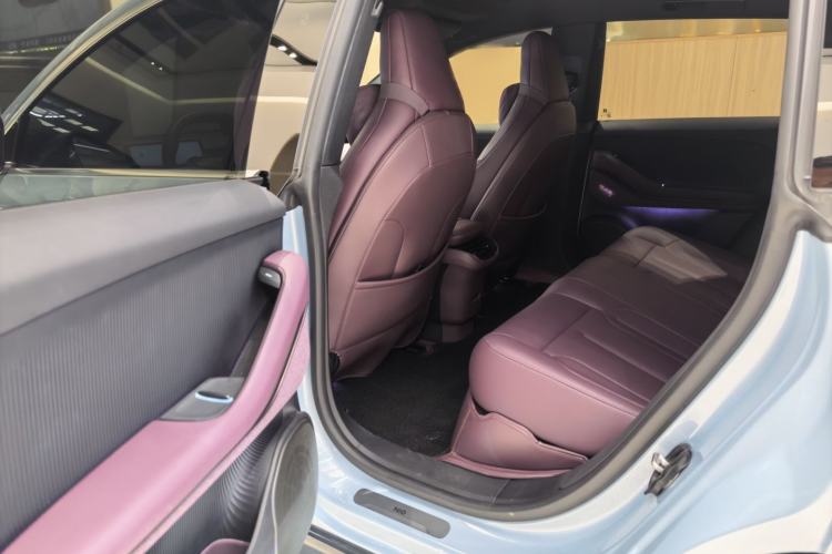 Used Nio ET5T 2025 75 kWh Touring Interior 3