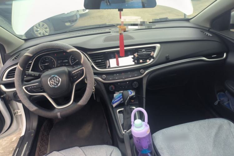 Used Buick GT 2021 Revised Version Flagship 1.5L Automatic Elite Edition Center Console