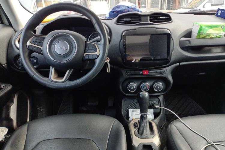 Used Jeep Renegade 2017 180T Automatic High-Energy Version