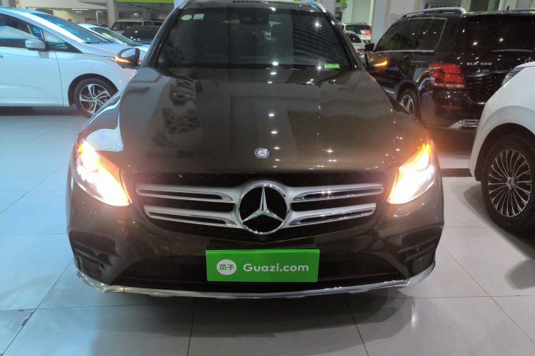 Used Mercedes-Benz GLC 2017 GLC 260 4MATIC Luxury Model