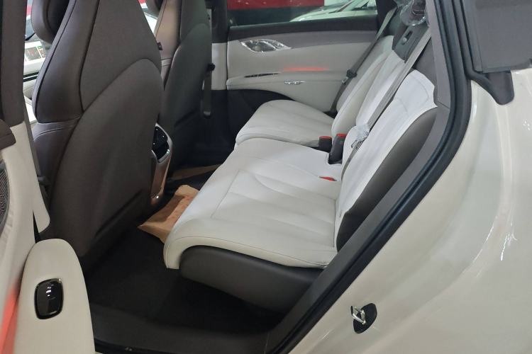 Used IM LS7 2023 90 kWh Elite All-Wheel-Drive Version