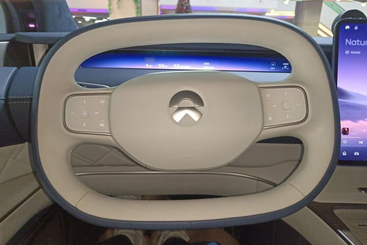 Used Nio ET9 2025 100kWh Signature Edition
