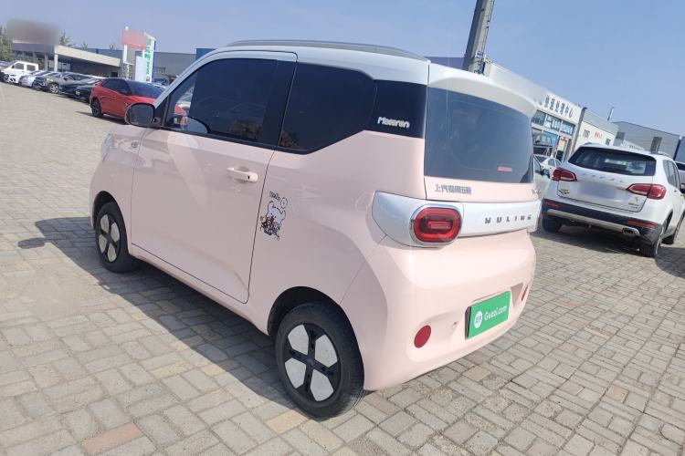 Used Wuling Hongguang MINIEV 2024 3rd Generation 215km Advanced Version Exterior 2