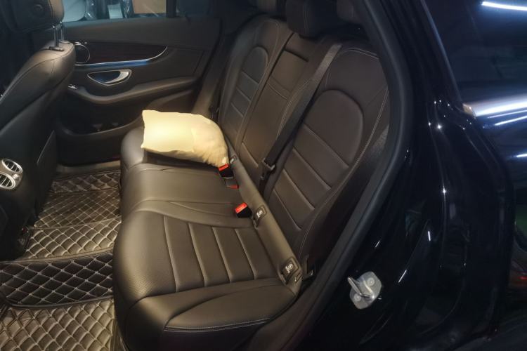 Used Mercedes-Benz GLC 2019 Facelift GLC 260 L 4MATIC Luxury Model
