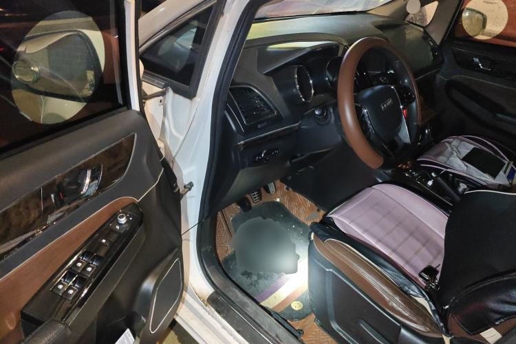 Used Lifan Auto Xuanlang 2017 1.8L Manual Elite Model