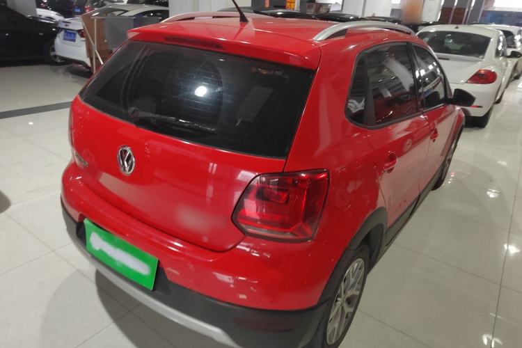 Used Volkswagen Polo 2014 1.6L Cross Polo Automatic Rear Right 45 Deg