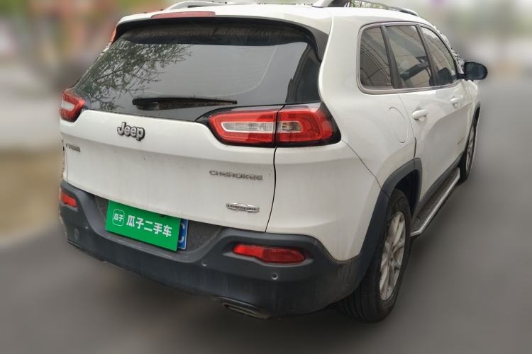 Used Jeep Cherokee 2017 2.4L Leading Smart Edition