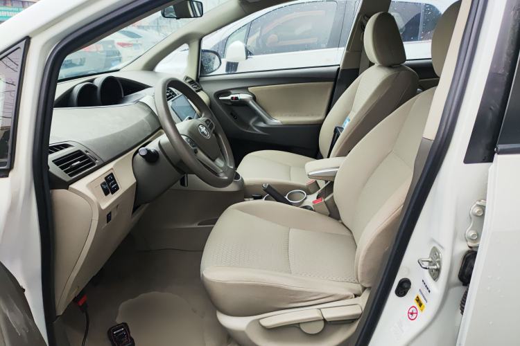 Used Toyota Verso 2014 Starlight 180E CVT Elite Edition